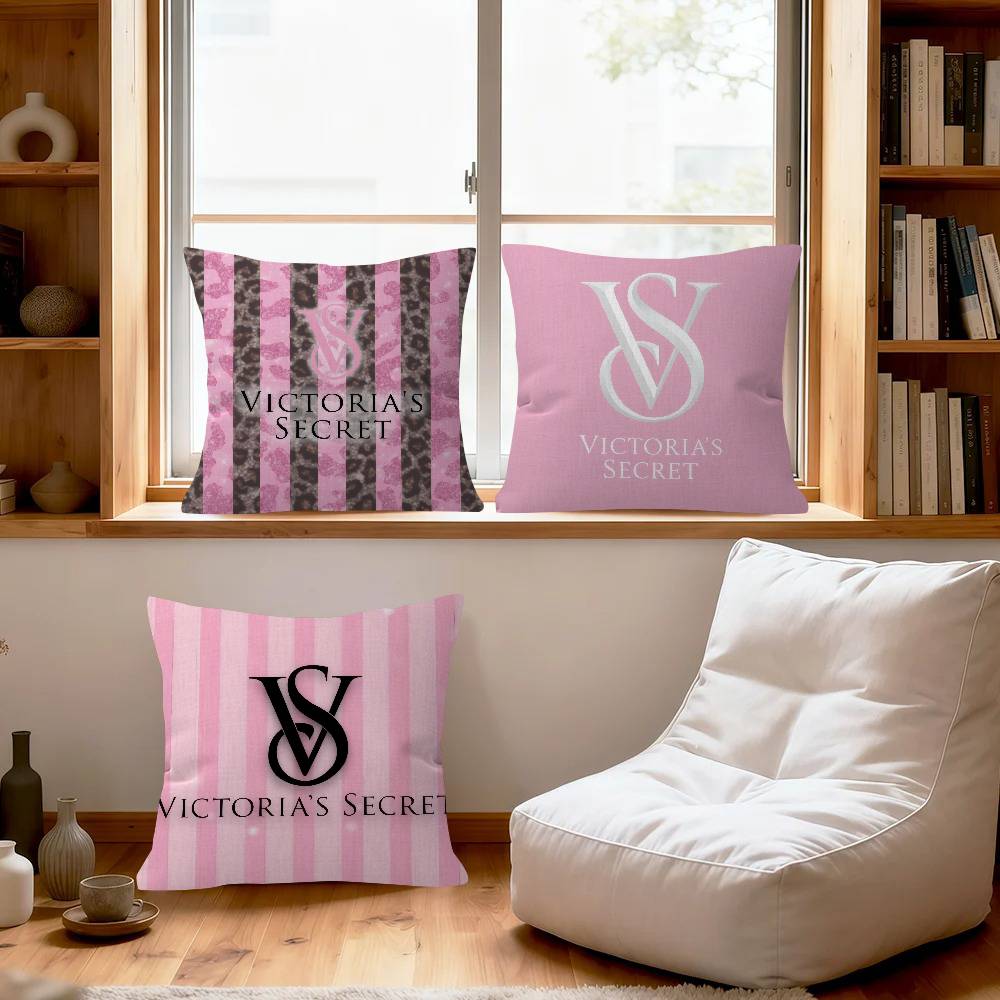 Poduszka Dekoracyjna Estetyka  – Home Fragrance Victoria Secret recenzja i cena